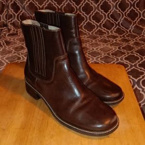 Brown LL Bean size 8.5 short boots
